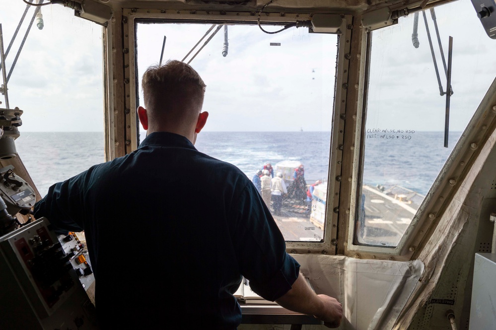 USS Kidd Vertical Replenishment