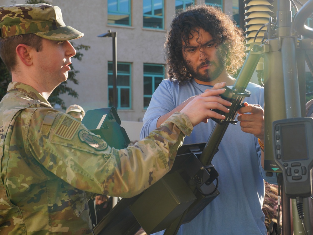 BEALE AIRMEN SHOWCASE METEOROLOGICAL CAPABILITIES AT UC DAVIS