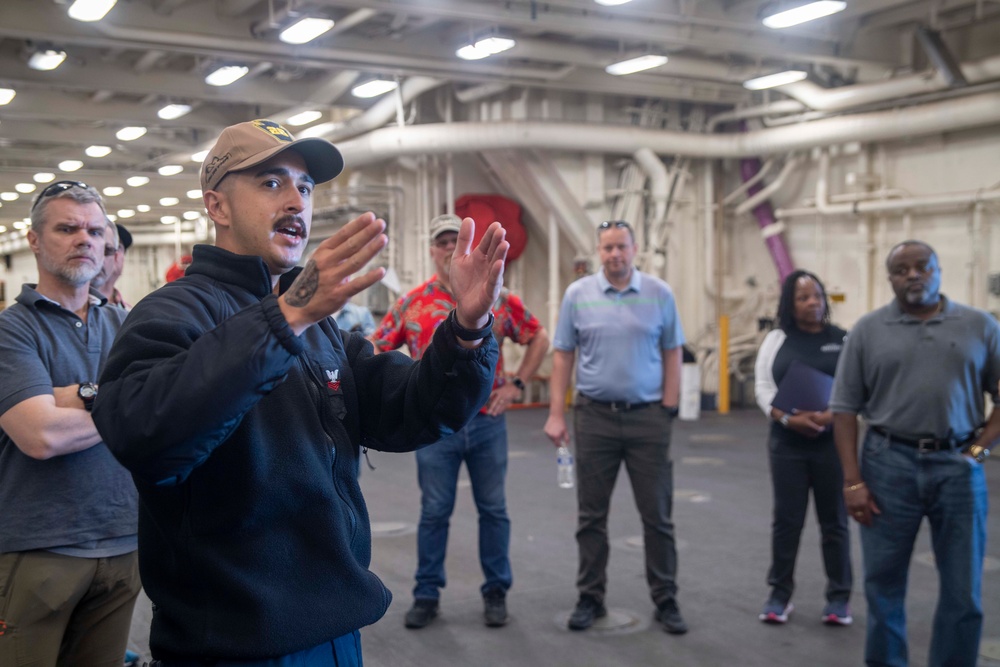 USS John P. Murtha Conducts Tours for Norwegian Military Members