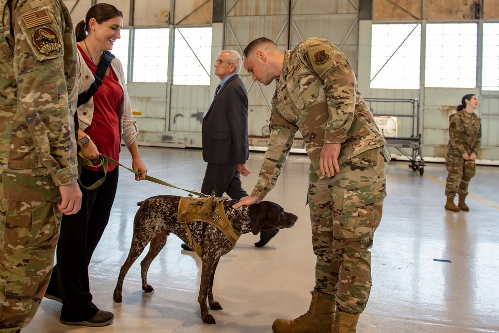 121st DPH enlists help of therapy dog