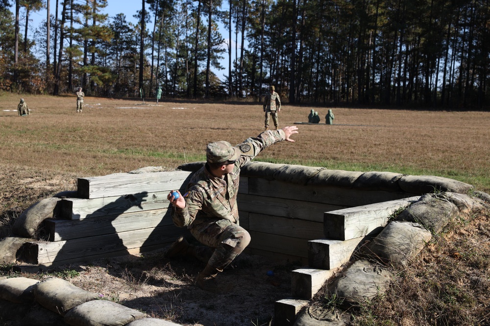 Best Squad Snapshot: Army Staff Sgt. Phillip Rappe Grenade Qualification