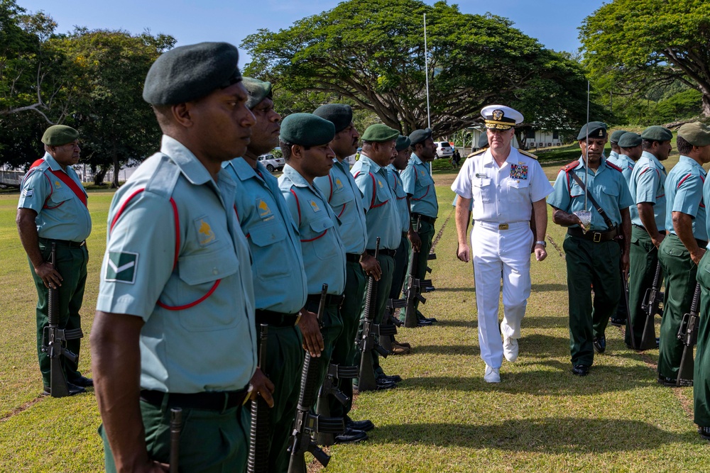 Commander, U.S. Pacific Fleet visits Papua New Guinea