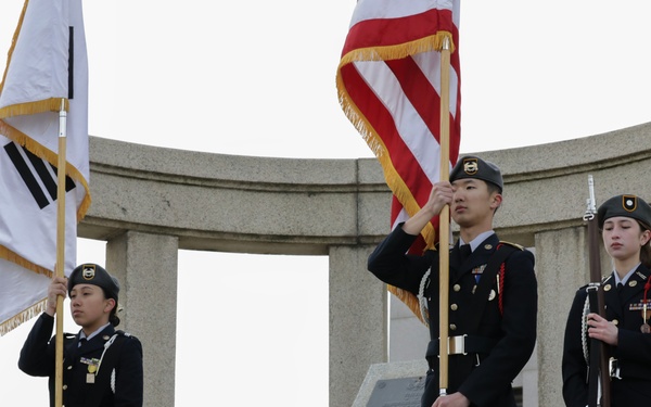 Korea-based service members honor veterans past, present