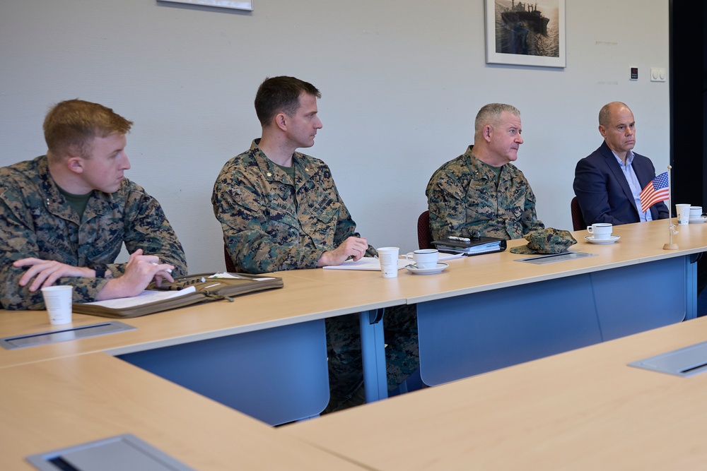 Maj. Gen. Robert B. Sofge Jr. visits Brig. Gen. Ivo Moerman