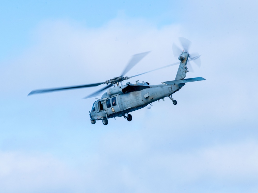 Marines, Sailors Conduct Flight Operations Aboard Harpers Ferry