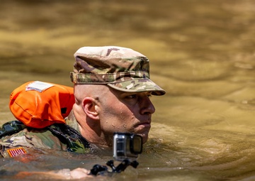 ARSOUTH Soldier and Drill Sergeant reunited at Southern Vanguard 24