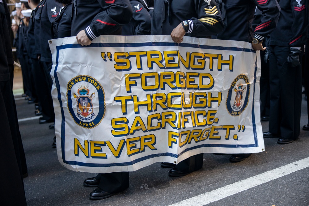 USS New York participates in the New York Veteran's day parade