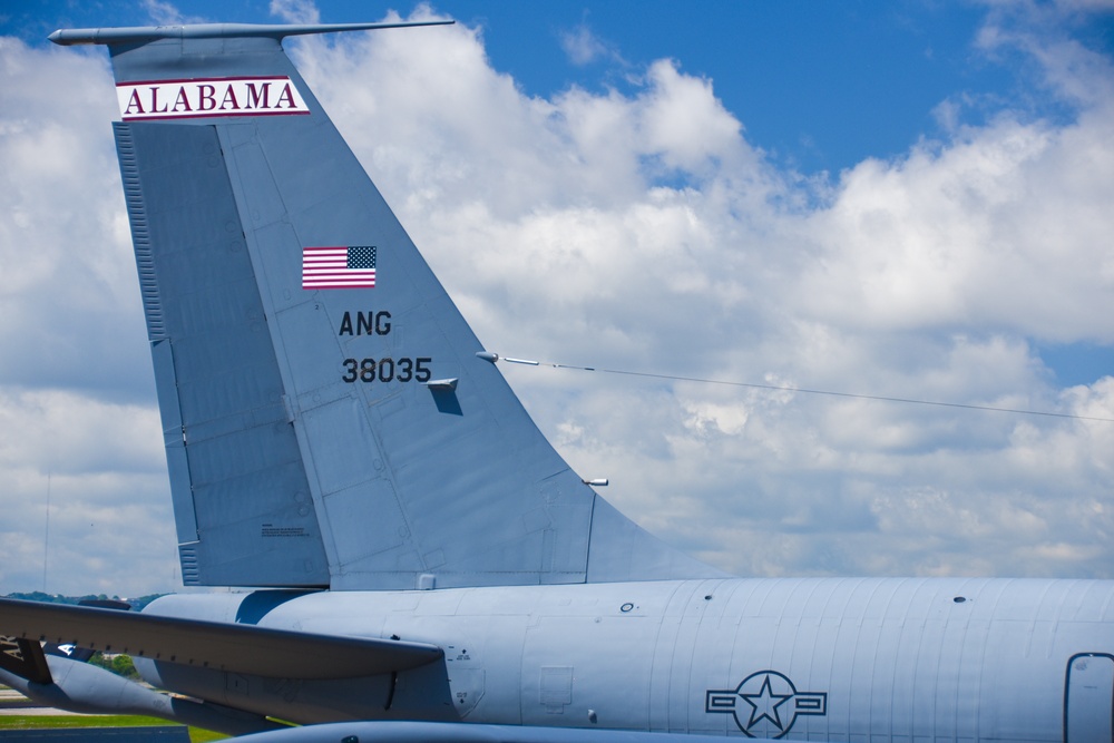 B-52 Air Refueling