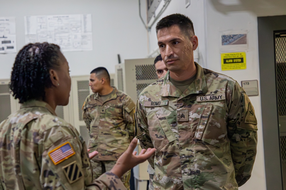 Senior Warrant Officer Advisor to the Chief of Staff of the Army Fort Bliss visit