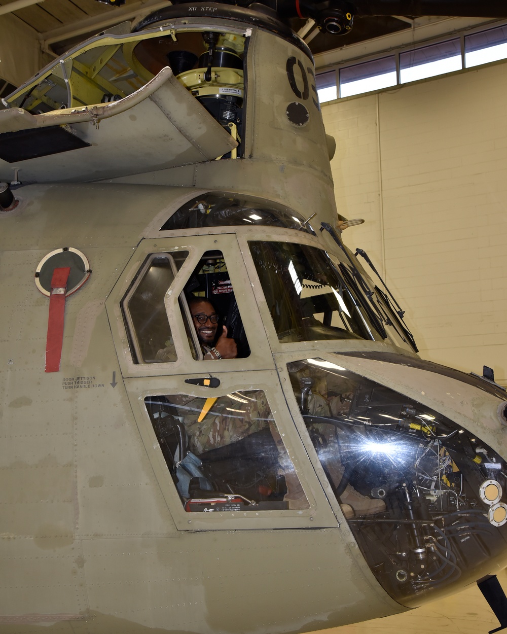 117th ARW Airmen join the Alabama Army National Guard for a CH-47 Chinook flight