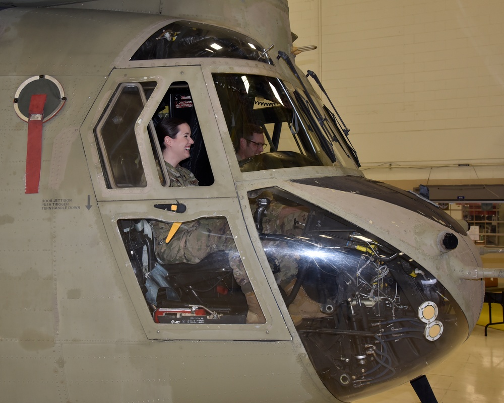 117th ARW Airmen join the Alabama Army National Guard for a CH-47 Chinook flight