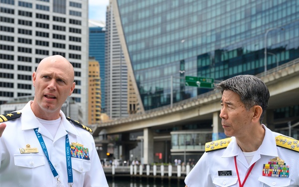 USVDIV-1 Hosts Tours of Seahawk with JMSDF