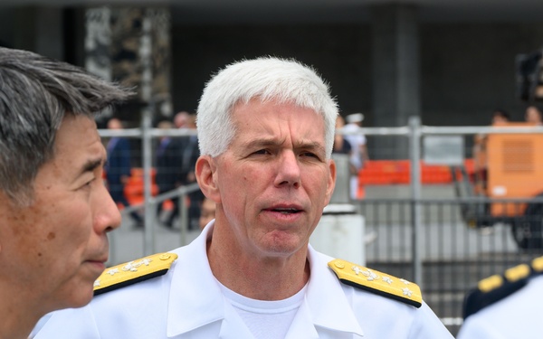 USVDIV-1 Hosts Tours of Seahawk with JMSDF