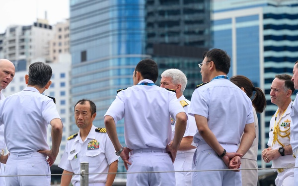 USVDIV-1 Hosts Tours of Seahawk with JMSDF