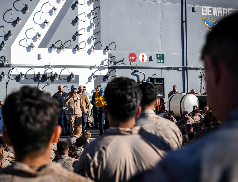 Boxer Welcomes Aboard 15th MEU