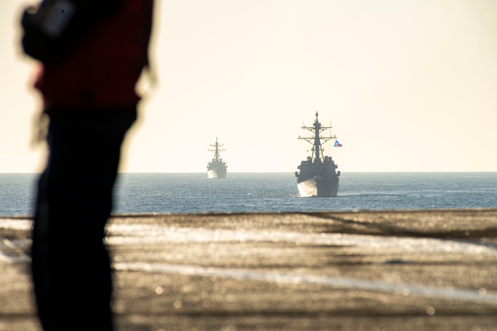 CSG-9 Ships Sail in Formation