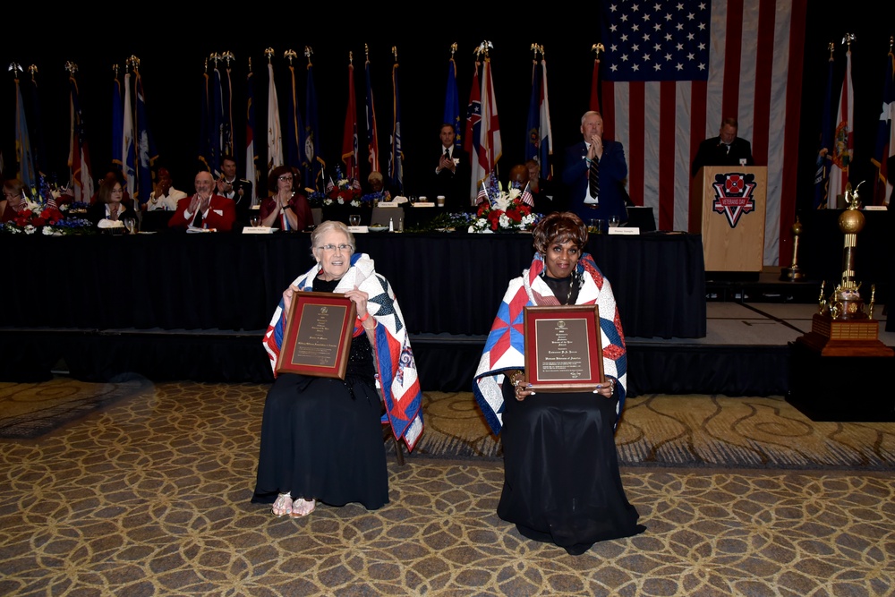 117 ARW celebrates America’s oldest National Veterans Day Parade at its birthplace