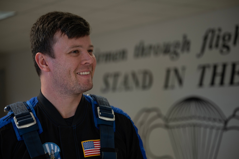 NASCAR's Erik Jones skydives with USAFA Wings of Blue