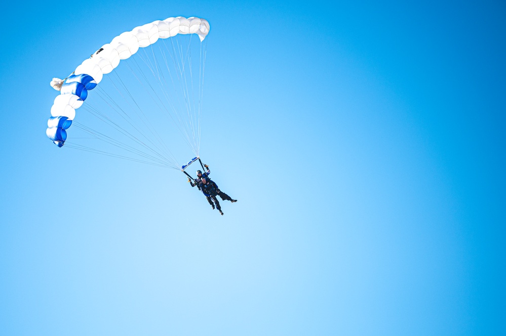 NASCAR's Erik Jones skydives with USAFA Wings of Blue