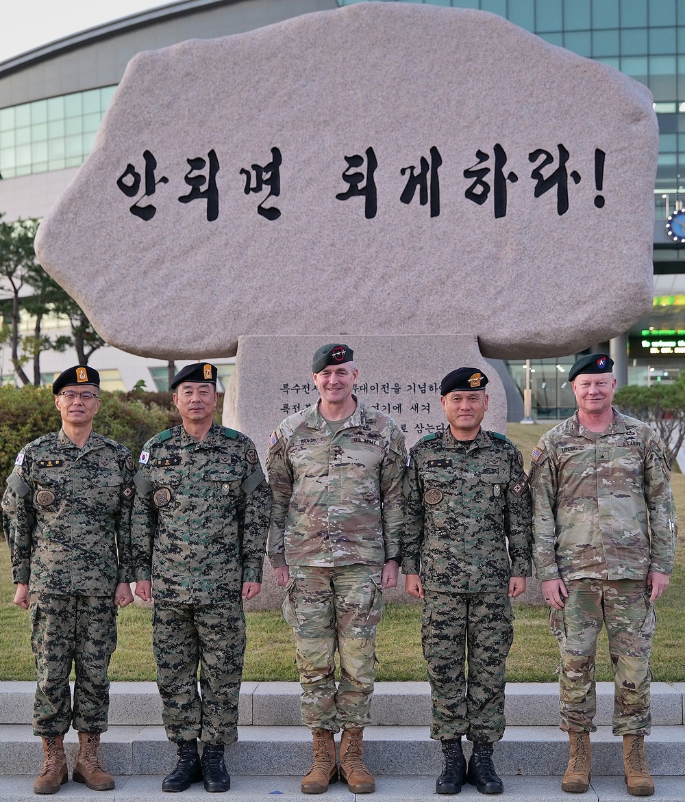 U.S. Army Special Operations Command Senior Leaders visit Republic of Korea Special Warfare Command