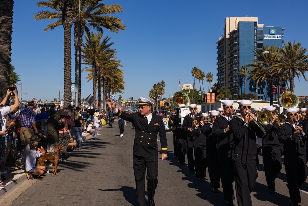 SD Fleet Week 23: Veterans Parade Day