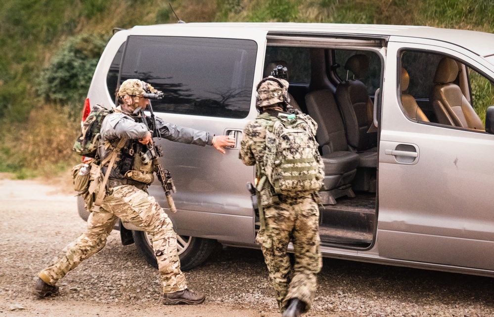 U.S. Army and Republic of Korea Army Special Operations Personnel Remain Combat-ready Through Realistic Combined-training.