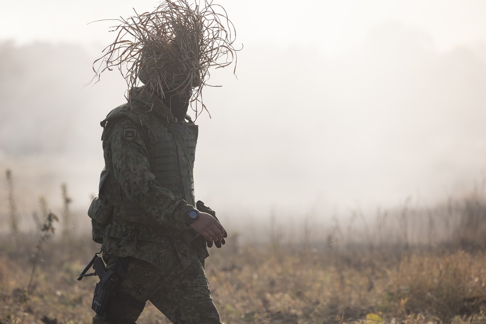 Resolute Dragon 23: JGSDF conduct FH-70 Live-Fire at Yausubetsu
