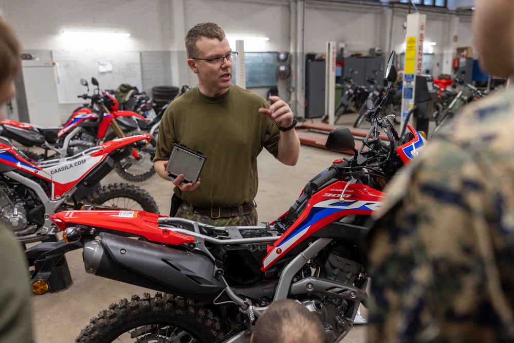 Marines and Sailors with Combat Logistics Battalion 6 Begin Small Craft Course