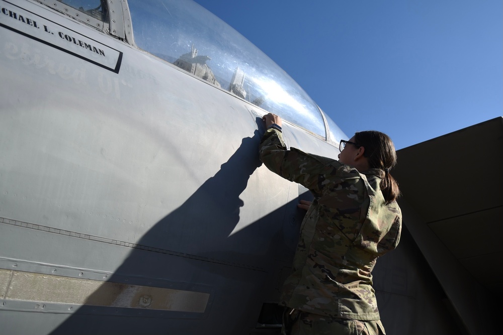 Looking Inside the Aircrew Egress Course