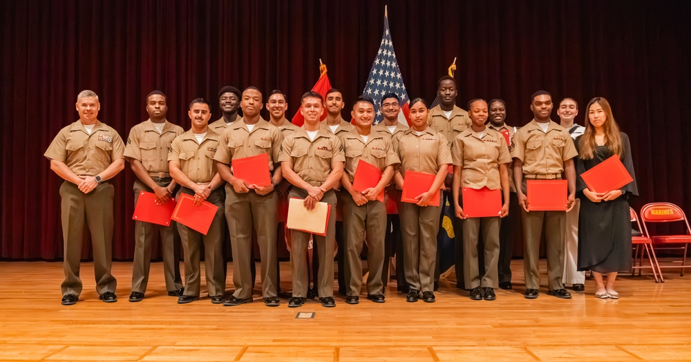 16 new Americans from 11 Nations Take the Oath of Allegiance