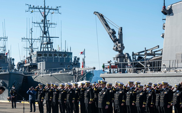 US and JMSDF attend Aburatsu, Japan Welcome Ceremony