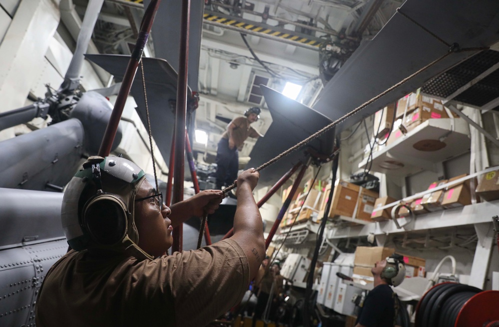 Helicopter Maritime Strike Squadron (HSM) 37 Conducts Helicopter Maintenance Aboard USS Dewey (DDG 105)
