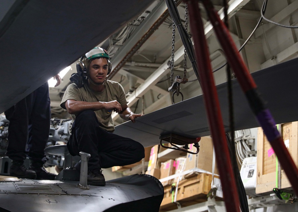Helicopter Maritime Strike Squadron (HSM) 37 Conducts Helicopter Maintenance Aboard USS Dewey (DDG 105)