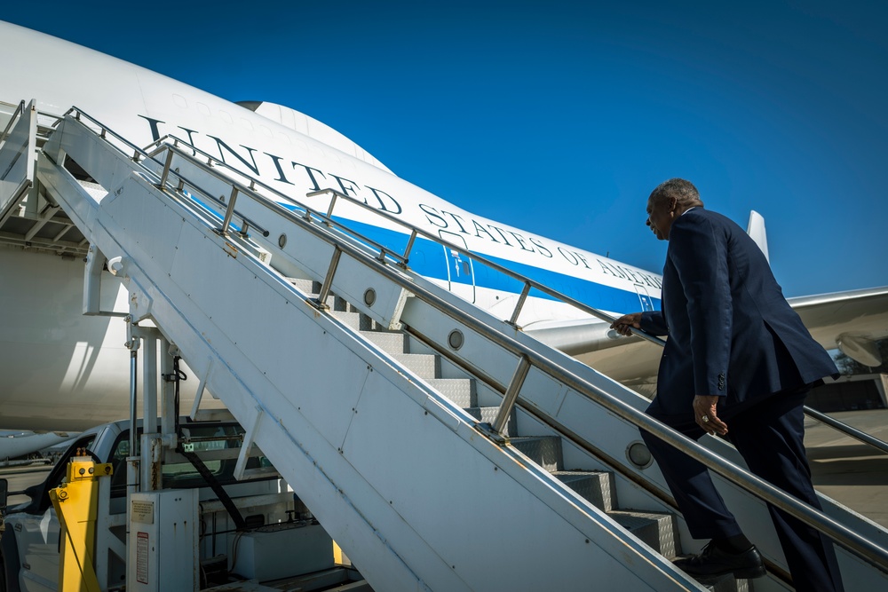 SECDEF Attends ROK-UNC Member State Defense Ministerial Meeting (DMM) in Seoul