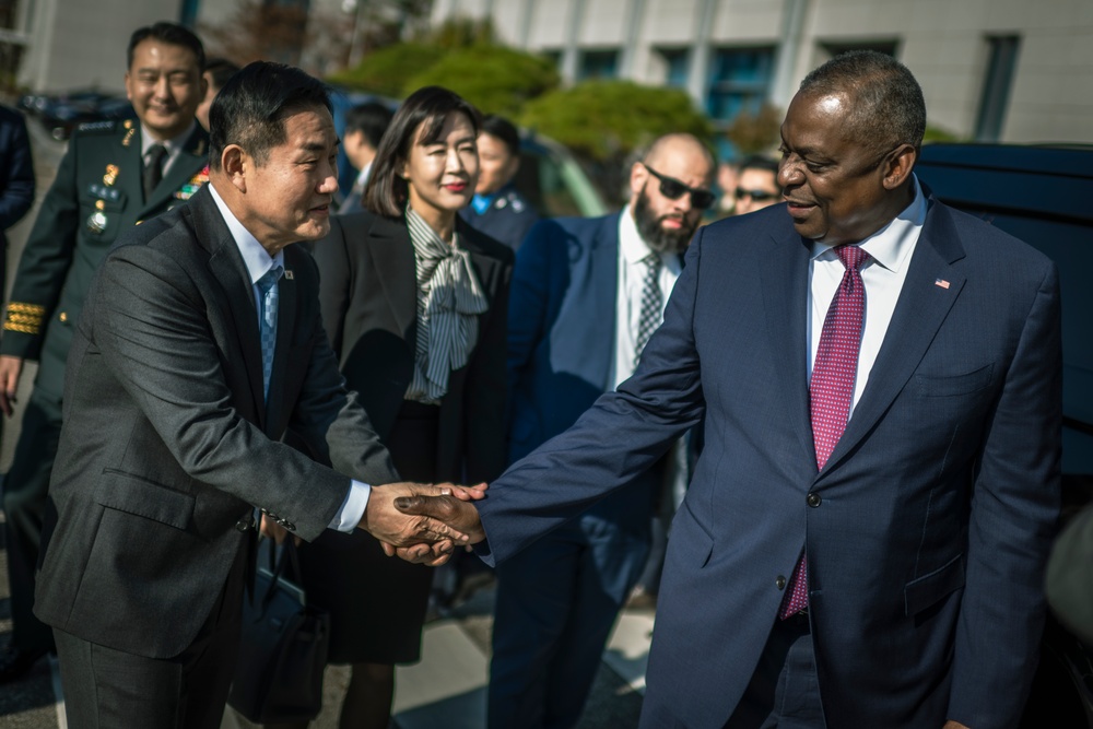 SECDEF Attends ROK-UNC Member State Defense Ministerial Meeting (DMM) in Seoul