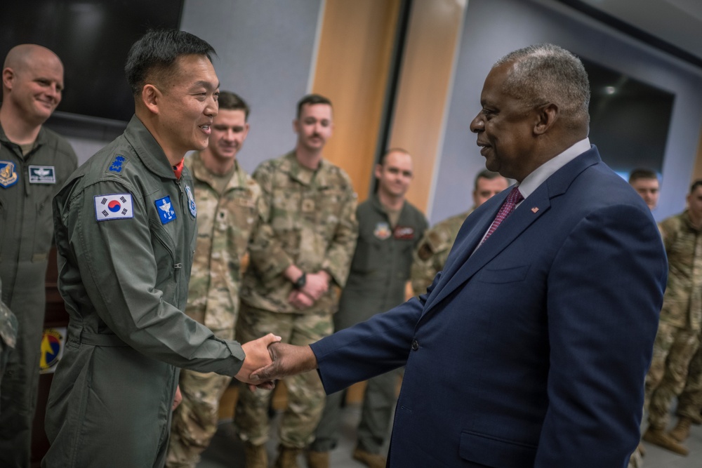 SECDEF Attends ROK-UNC Member State Defense Ministerial Meeting (DMM) in Seoul