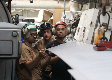 Helicopter Maritime Strike Squadron (HSM) 37 Conducts Helicopter Maintenance Aboard USS Dewey (DDG 105)