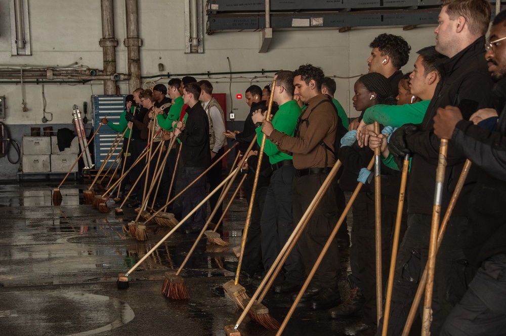 USS Ronald Reagan (CVN 76) conducts hangar bay scrub exercise