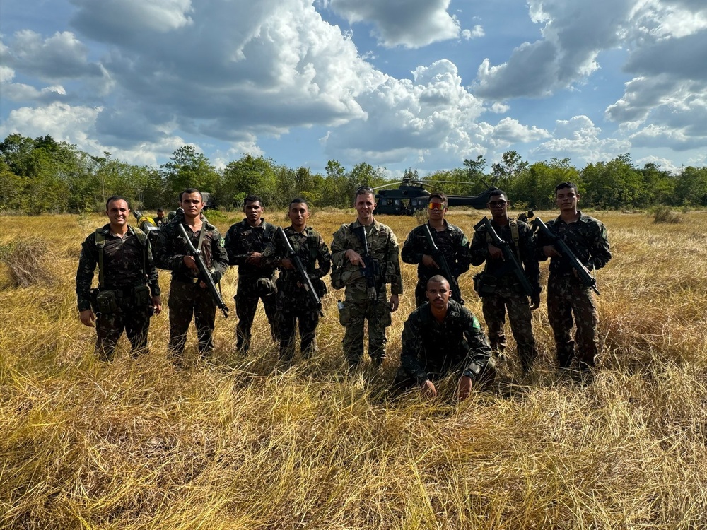 U.S. Army and Brazilian FA units train together at SV24