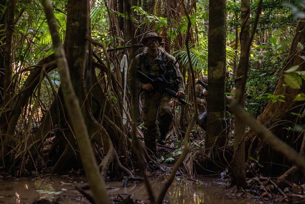 U.S., Brazilian soldiers conduct river and jungle movement to conduct mock-assault