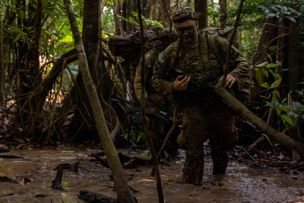 U.S., Brazilian soldiers conduct river and jungle movement to conduct mock-assault