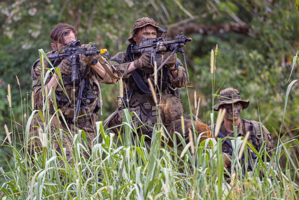 U.S., Brazilian soldiers conduct river and jungle movement to conduct mock-assault