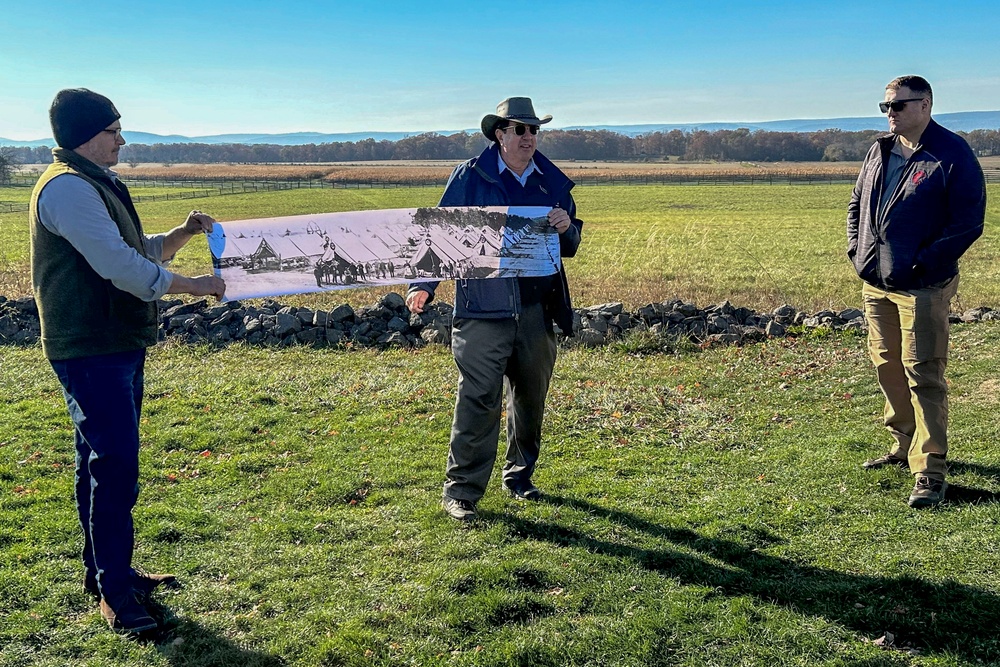 USAMMDA leadership tours Gettysburg National Military Park