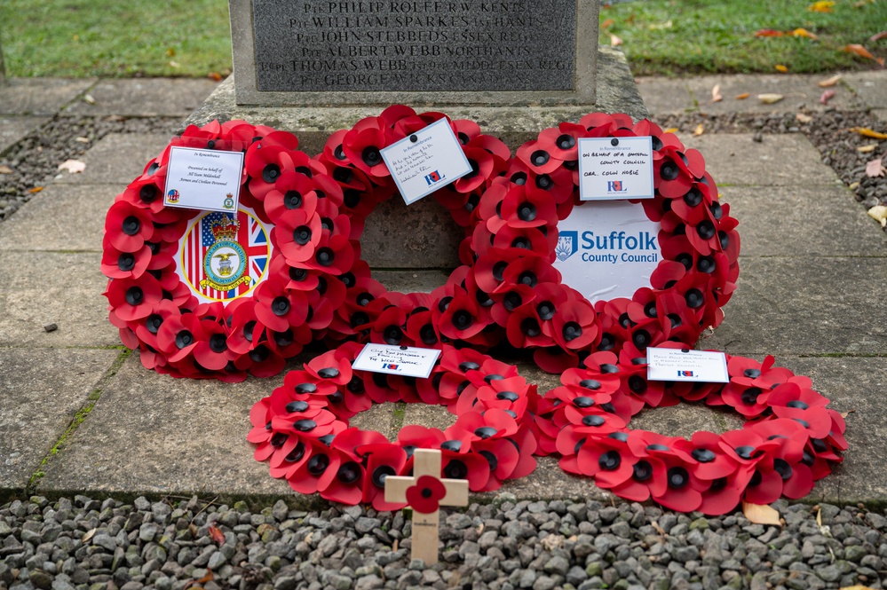 Team Mildenhall honors the fallen during Beck Row Remembrance ceremony