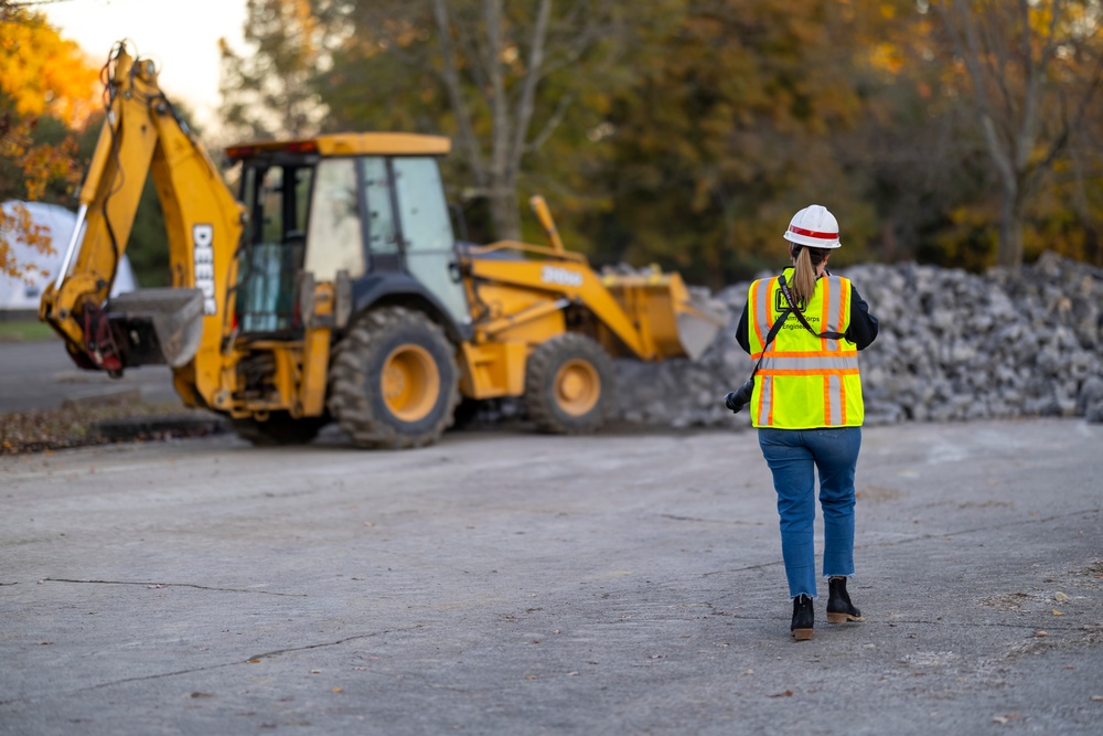 Public affairs specialists document sights of Shenango River Lake