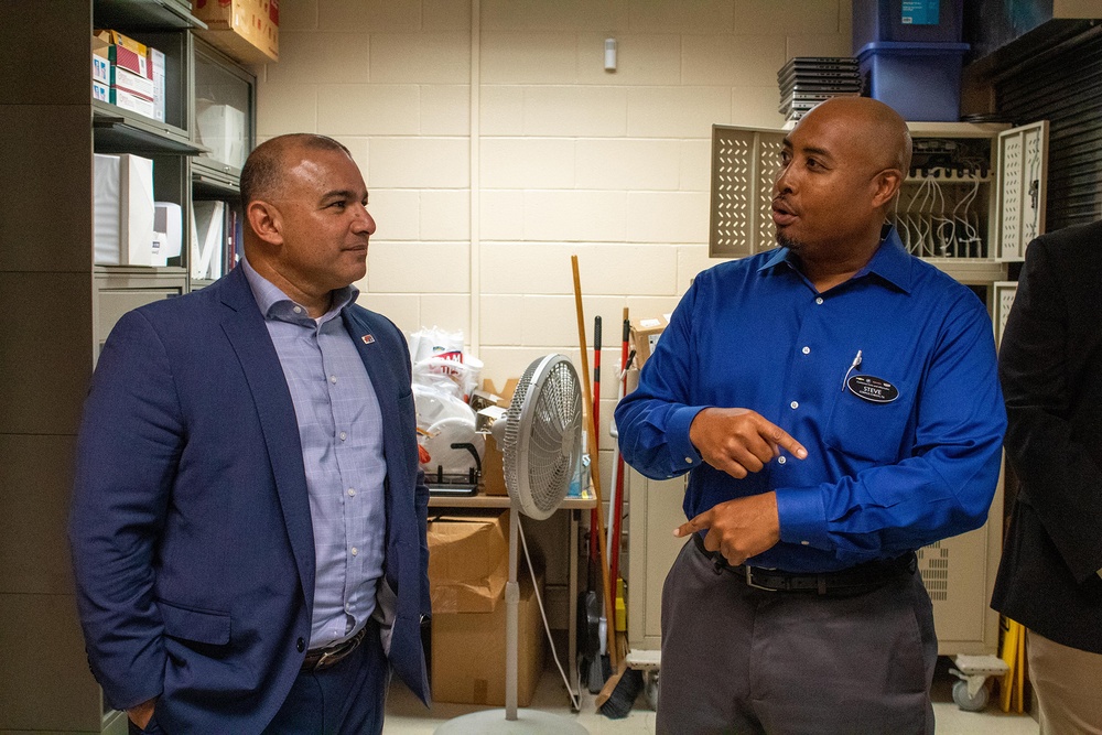 Department of Labor official visits Fort Hood