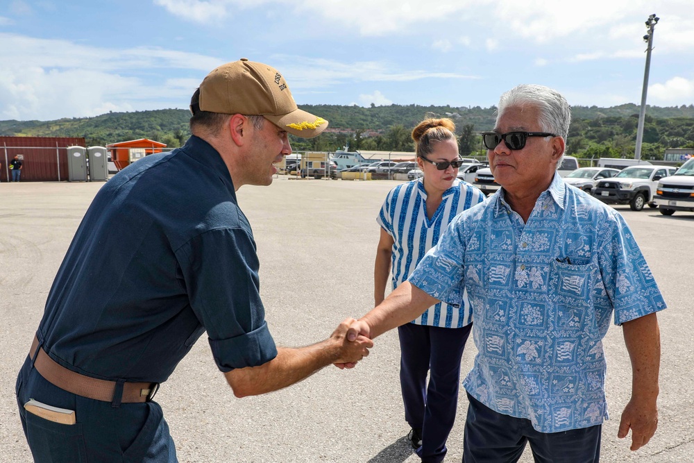 USS Shoup Conducts Port Visit in Saipan