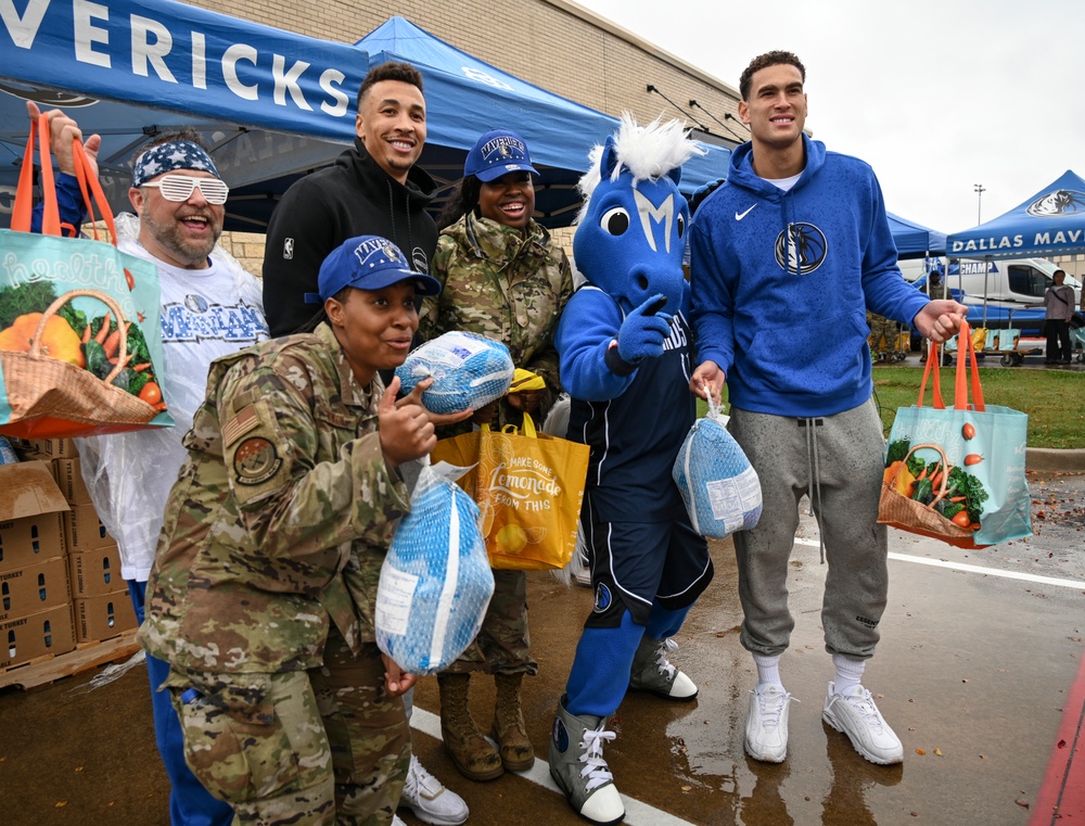 Citizen Airmen give back to North Texas communities