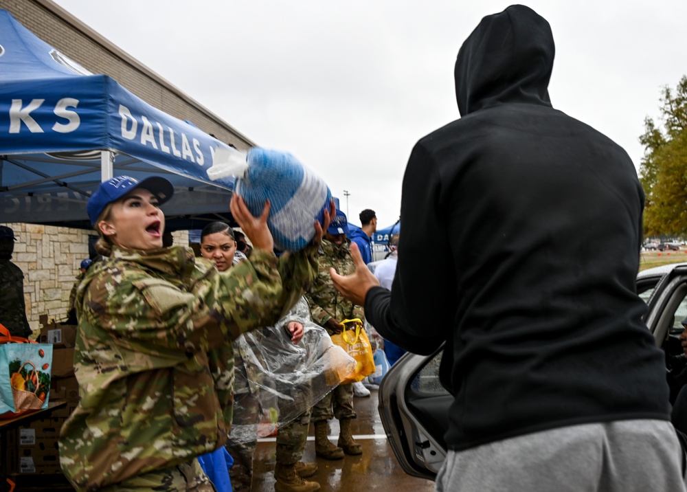 Citizen Airmen give back to North Texas communities