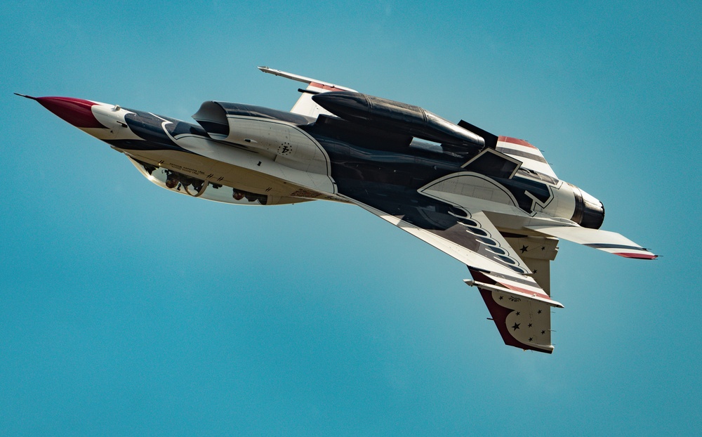 Thunderbirds perform in Punta Gorda